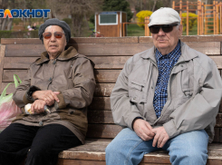 Половина волгоградцев не рады ослаблению коронавирусных ограничений в регионе