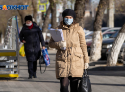 Волгоградцы ликуют после отмены QR-кодов