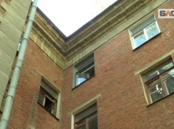 Волгоградцы умирают от туберкулеза в аварийном общежитии на Хользунова