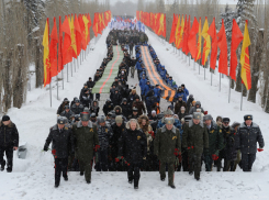 В Волгограде отмечают 72-ю годовщину победы в Сталинградской битве