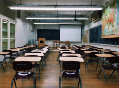 Проблемы с освещением, мебелью и гигиеной: школы региона не готовы принимать учеников