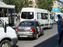 Под домашний арест помещен водитель маршрутки №138 после драки с коллегой с маршрута №110