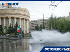 Ливень, который неожиданно накрыл Волгоград, в объективе фотографа