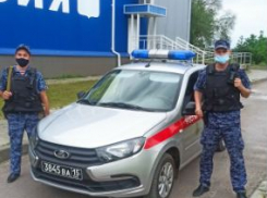 Мать только отвернулась: волгоградские росгвардейцы нашли пропавшего ребенка