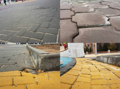 Провал нового тротуара в Городище: на главной площади разваливается плитка
