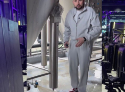 В канализацию спустили пиво на миллион рублей под Волгоградом: возник острый спор