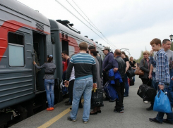 В Волгограде из электрички эвакуировали людей