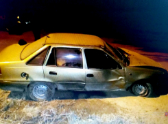 Вместо ремонта сотрудник автосервиса угнал и разбил Daewoo волгоградца 