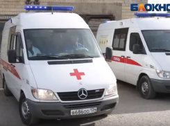 Девушка-водитель устроила ДТП в центре Волгограда и скрылась вместе с пассажиром