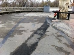 В центре Волгограда закрасили скандальную велодорожку