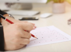 Волгоградский священник пожаловался Путину на адскую жару во время сдачи ЕГЭ