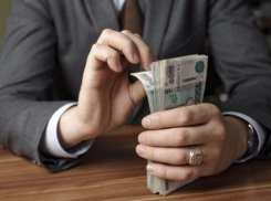 Половина жителей Волгограда признались в даче взяток