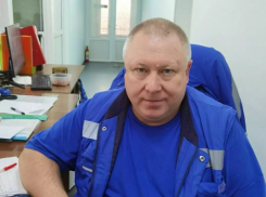 Волгоградский врач спас от смерти девушку после ныряния в ледяную купель 