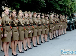 В Волгограде во время байк-шоу на улицы выйдет взвод девушек-регулировщиц