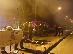 В Волгограде на канатном заводе крупный пожар