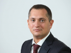 В Волгограде обокрали LEXUS депутата-единоросса