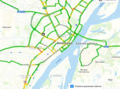 Традиционные пятничные пробки с утра парализовали Волгоград