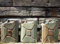 Отец облил бензином дочь и угрожал поджечь в Волгоградской области