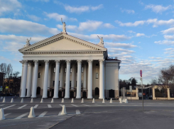 Волгоградский театр начал торговать билетами на репетиции