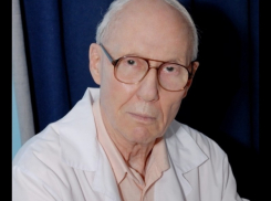 В Волгограде ушел из жизни известный врач, академик Зборовский