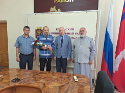 Отцу погибшего на СВО волгоградца передали орден Мужества