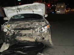 Неопытная волгоградка погубила своего пассажира в лобовом столкновении с фурой