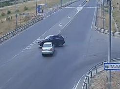 Беременная женщина и 10-летний ребенок пострадали в жутком ДТП в Волгограде