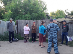 В полях под Волгоградом полиция нашла четырех мигрантов, живших в «Газели»