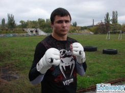 В Волгограде экс-чемпиона мира по боям без правил осудят за вымогательство
