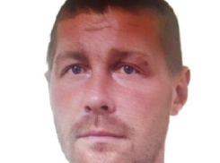 Под Волгоградом пропал 34-летний высокий мужчина в джинсовой куртке 