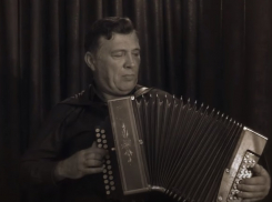 Волгоградский исполнитель вернул недостающие куплеты песне из фильма «Сталинград»