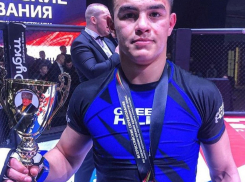 Волгоградец Асаф Чопуров одержал победу на Всероссийском турнире по MMA