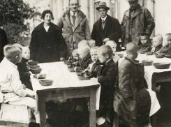 Голод в Царицыне: хлеба нет, но вы держитесь