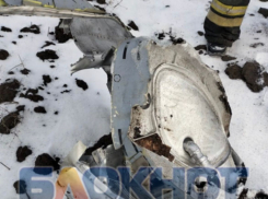 Звуки взрывов обсуждают волгоградцы на месте неопознанных «прилетов» в Елань