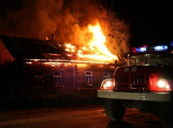Двое селян заживо сгорели при пожаре под Волгоградом
