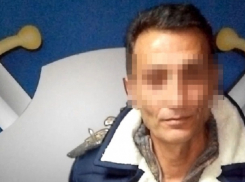 Под Волгоградом задержали 51-летнего мужчину, развращавшего подростка в Питере 