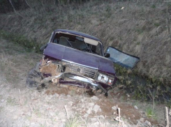 В Волгограде в аварии с автобусом пострадали два человека