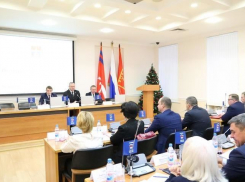 Успеть за 140 минут: депутаты Волгоградской гордумы впервые в этом году соберутся на заседание