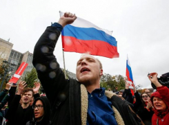 В Волгограде начались массовые протесты против повышения пенсионного возраста в России