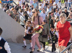 Волгоградцы рассказали, сколько готовы сдать на подарок учителю