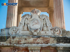 Входную группу стадиона «Монолит» от сноса пытается отстоять волгоградский общественник