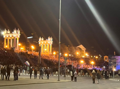 В центре Волгограда на День Победы оставили 9 КамАЗов мусора