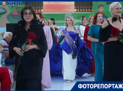 Красавицы Волгограда собрались в центре ради важного дела 