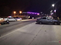 ВАЗ выехал на «встречку» и сбил двоих подростков на мопеде в Волгоградской области