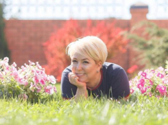 Девочка из степного посёлка, ставшая депутатом Госдумы, принимает поздравления