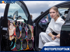 Оглушительный звук, вибрация и мокрая одежда: как в Волгограде прошли соревнования по автозвуку