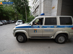 Под Волгоградом влетевшая в грузовик иномарка вспыхнула как спичка