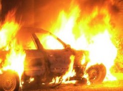 В Волгоградской области сгорели ВАЗ и Lexus