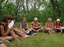 Волгоградские школьники и студенты отправились считать мхи и лишайники