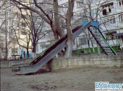 В Волгограде 7-летний мальчик получил травму головы, упав с горки